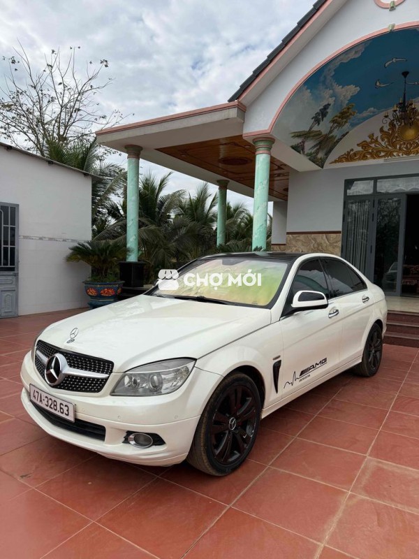 Mercedes-Benz C-Class Trắng