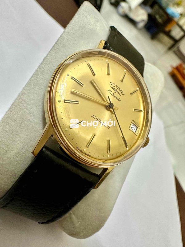 Vintage  Rotary Avenger Swiss made 34mm gold