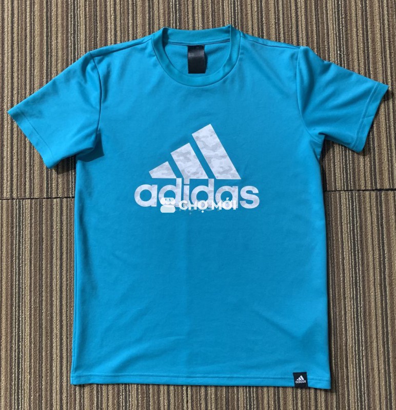 Áo thun Adidas chính hãng 100%. Mới 98%. Size M