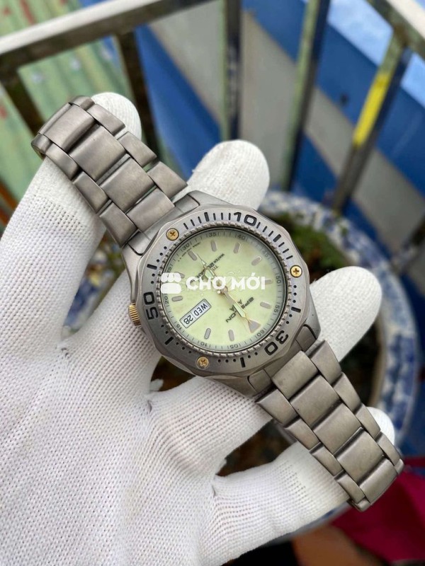 Đồng hồ Alba V743 Titanium 39mm