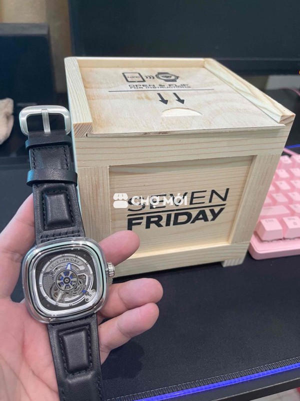 Đồng hồ Sevenfriday SF S1-01 Nam Dây da Đen