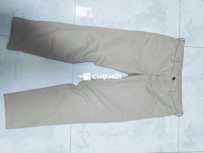 Quần kaki Uniqlo nam size 31