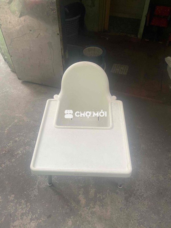 Ghế ngồi ăn dặm cho bé , hơi cũ pass rẻ