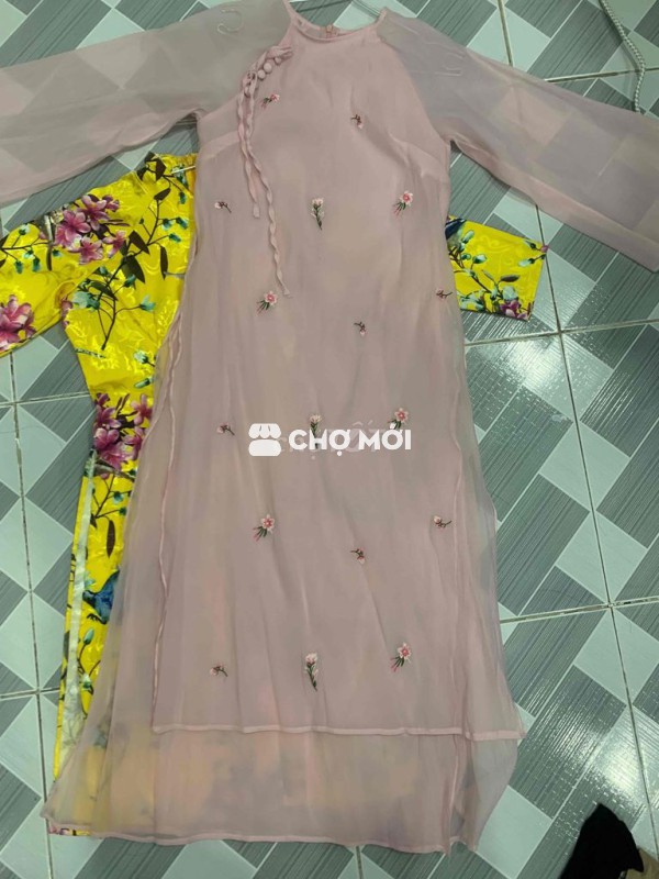 Áo dài cách tân Nữ Hồng Mới