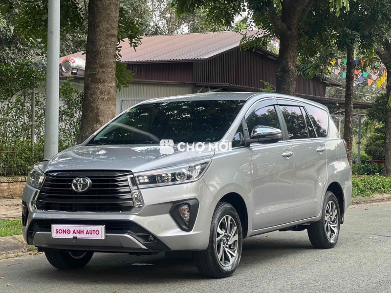 Toyota Innova 2.0G AT 2022 siêu đẹp