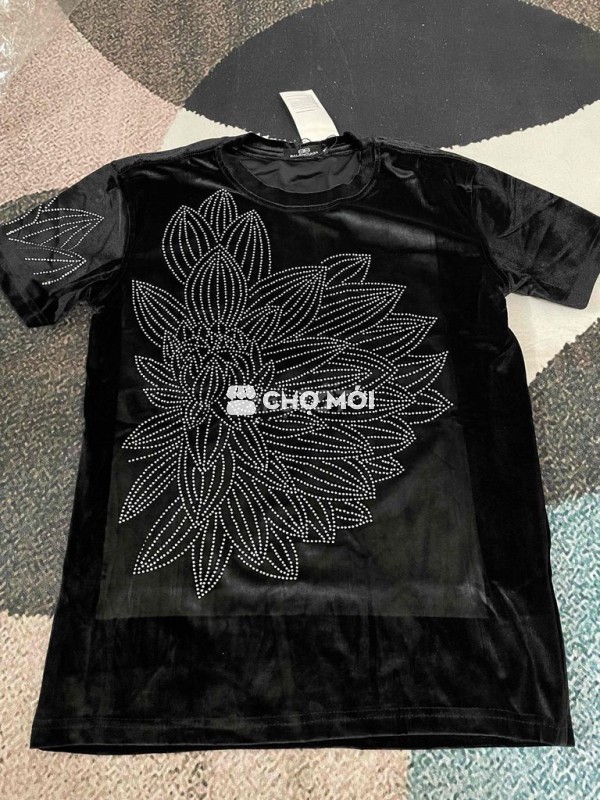 Áo nhung đính đá size M