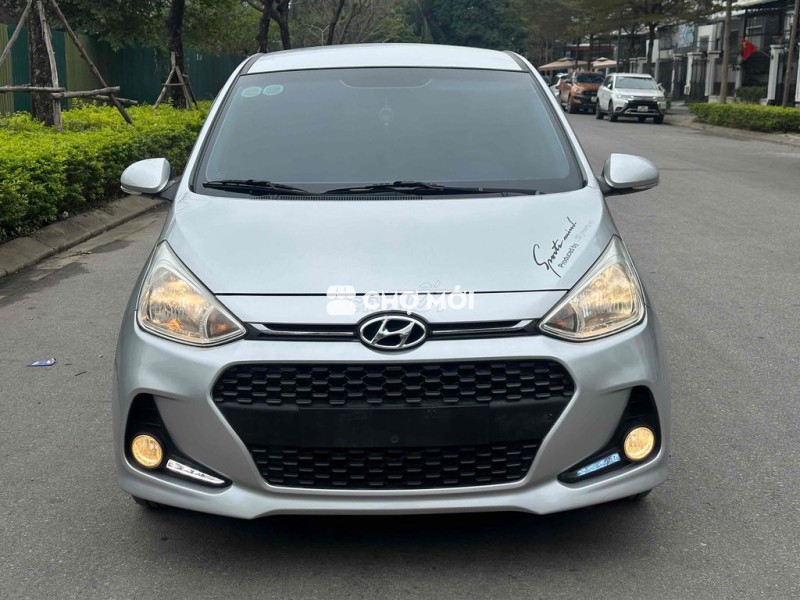 Hyundai Grand i10 2018 Bạc