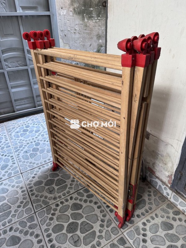 Cũi gỗ cho gd bé nhỏ cần . Miễn phí , tự đến chở