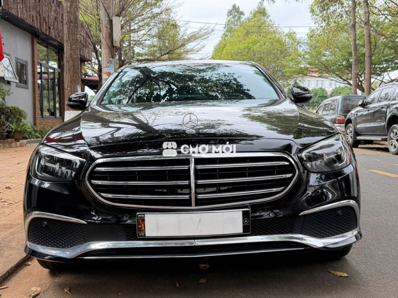 Mercedes E200 Exclusive model 2022 xe đi giữ kỹ