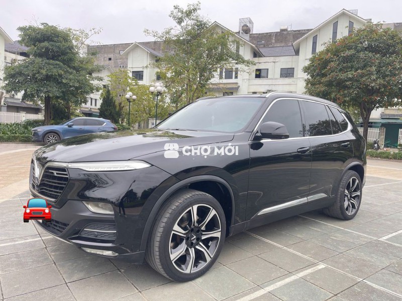 VinFast Lux SA 2.0 Premium 2020 Đen