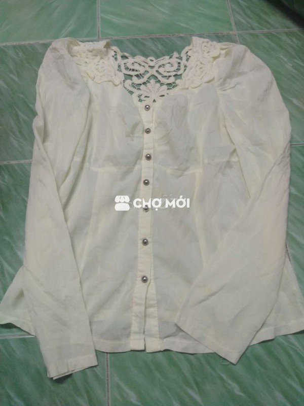 Áo kiểu nữ phối ren hở lưng size L
