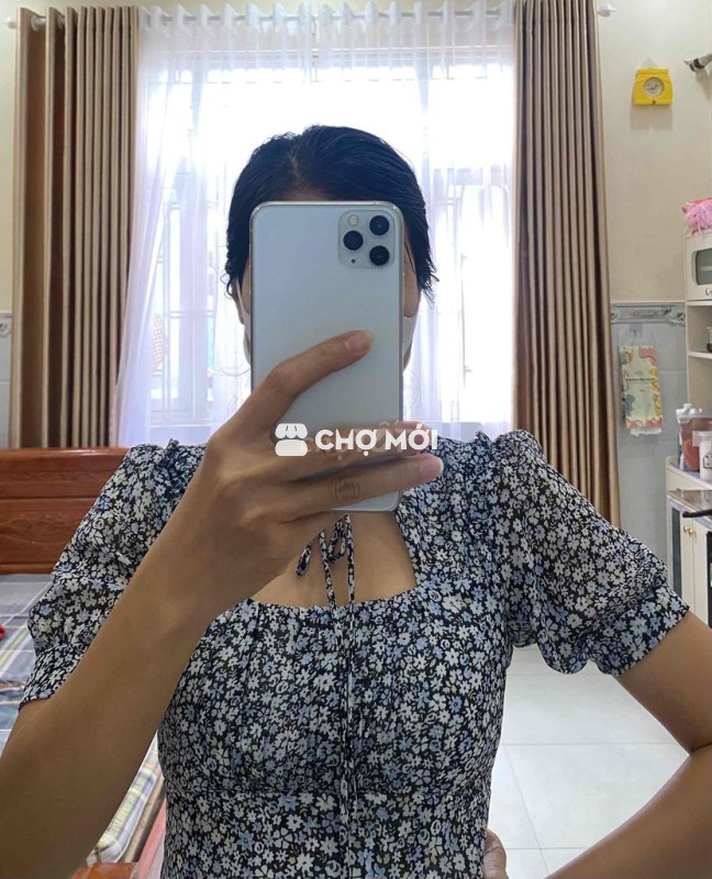 Đầm K&K trắng đen