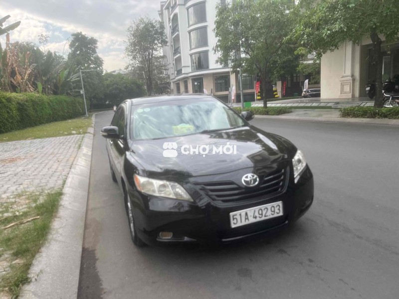 Toyota Camry màu Đen