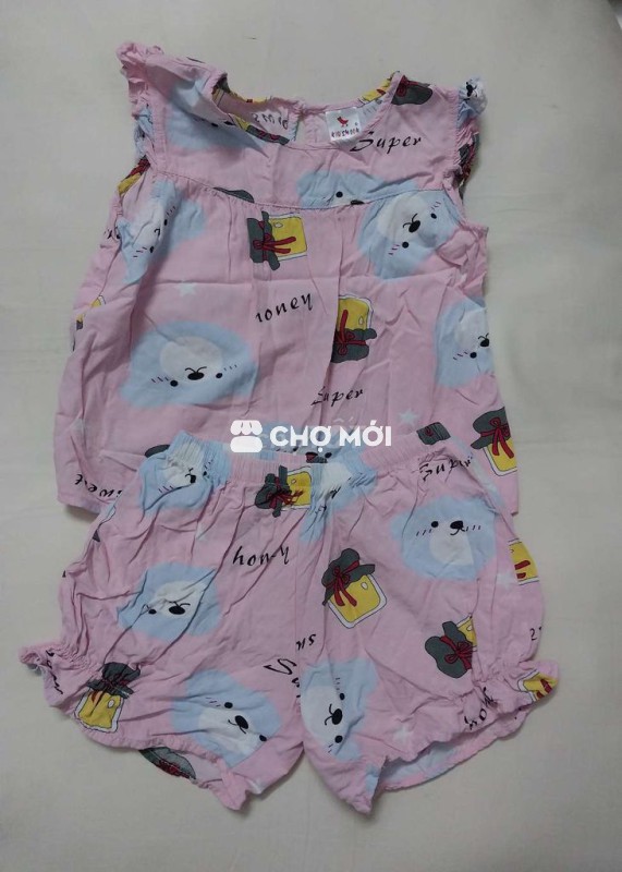 Thanh lý 4 bộ đồ bé gái 3 tuổi