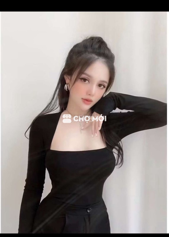 Áo thun nữ ôm body co giãn
