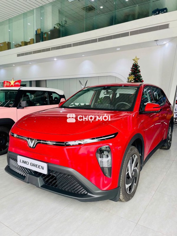 Limo Green - Màu Đỏ - Xe sẵn hồ sơ giao ngay