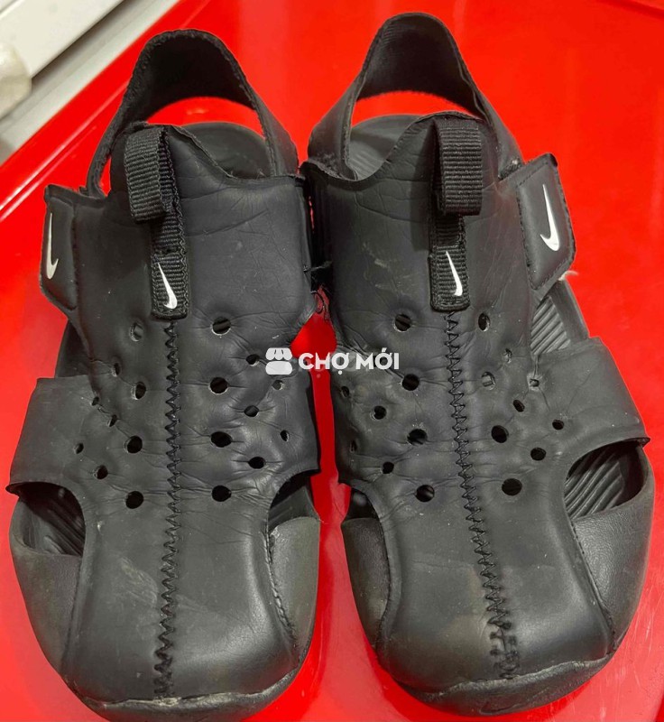 Sandal Nike trẻ em cao su size 31