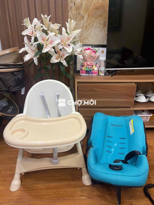 Ghế ăn dặm Trắng kem