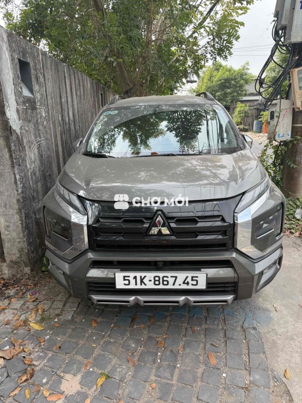 Mitsubishi Xpander Cross 2023 Xám 16000 km