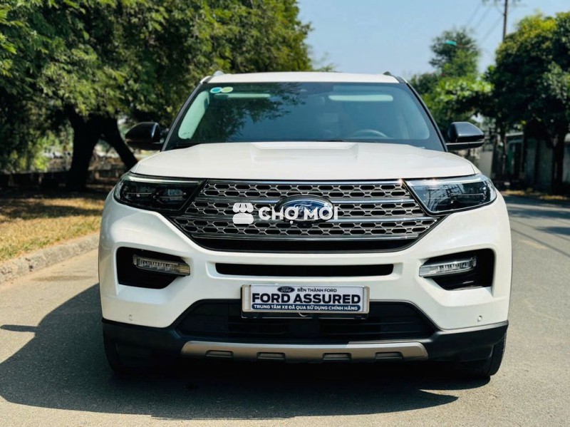 Ford Explorer 2022 Trắng