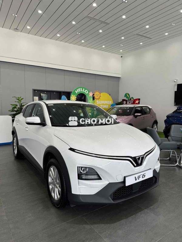 VINFAST VF6 - Giảm 6% giá xe - Giảm thêm 15tr