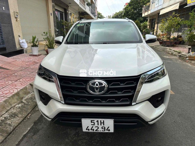 Cần bán Fortuner, máy Dầu, số tự động, 64 ngàn km