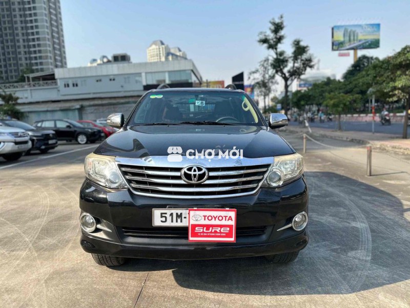 Toyota Fortuner 2016 2.7AT Đen 90.000 km