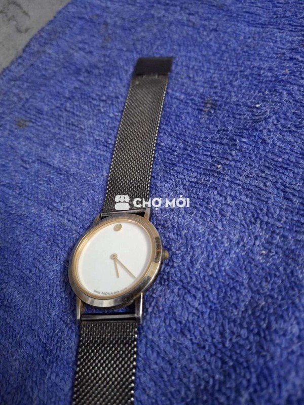 Đồng hồ đeo tay Movado Unisex