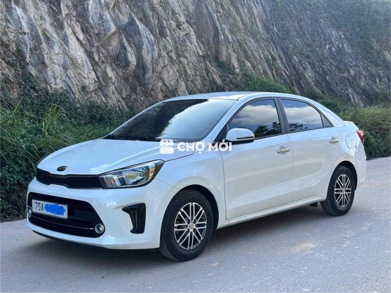 Cần bán xe KIA Soluto 2020 trắng, ODO 42k km