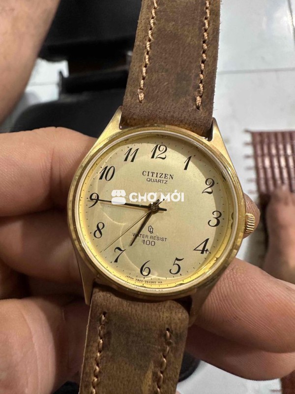 Đồng hồ Citizen Quartz Nam Vàng