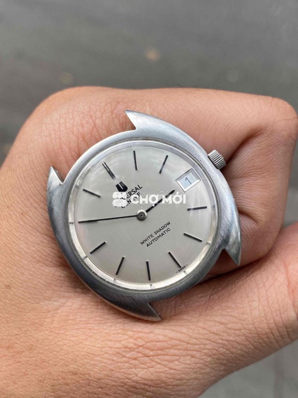 Đồng hồ Universal Genève White Shadow