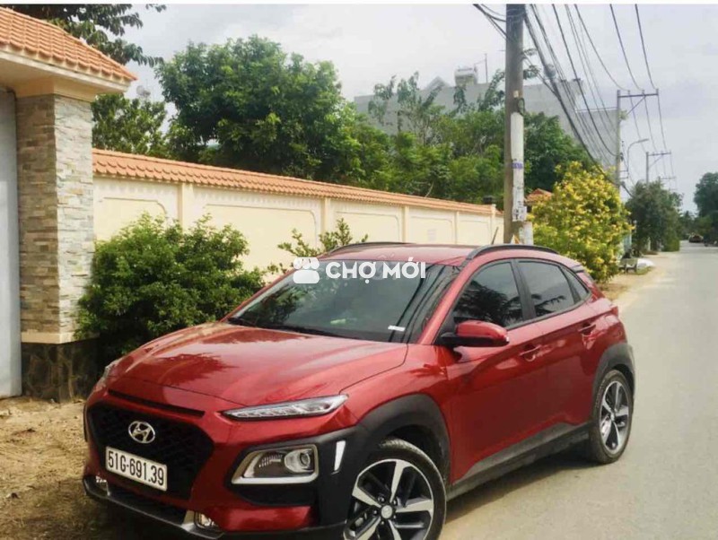 Cần bán chiếc Hyundai Kona màu ĐỎ ĐÔ, bản Đặ