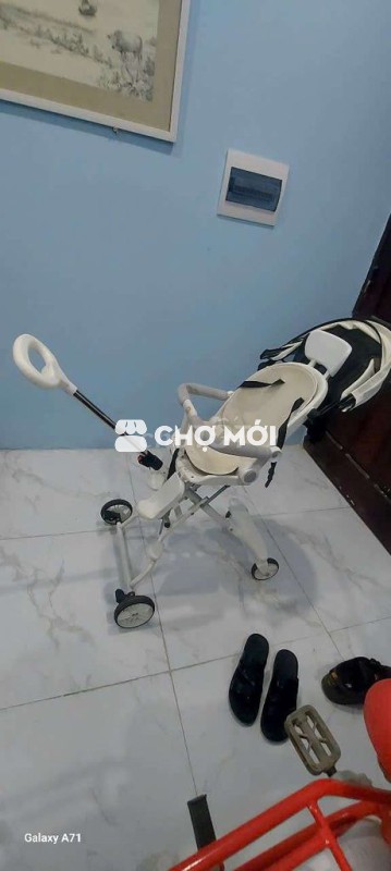 Xe đẩy trẻ em Trắng