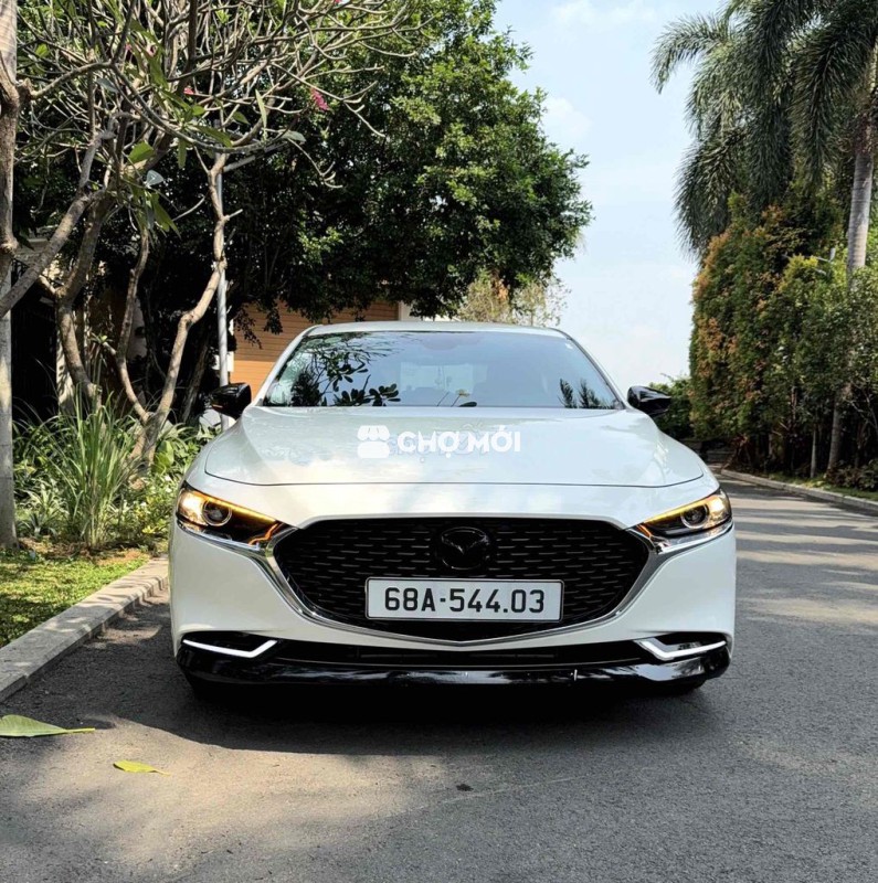 Siêu Lướt Mazda 3 Luxury 2025 Trắng 2000 km