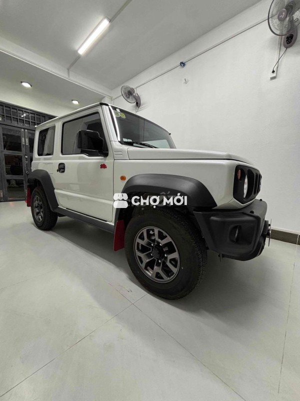 Suzuki Jimny 2025