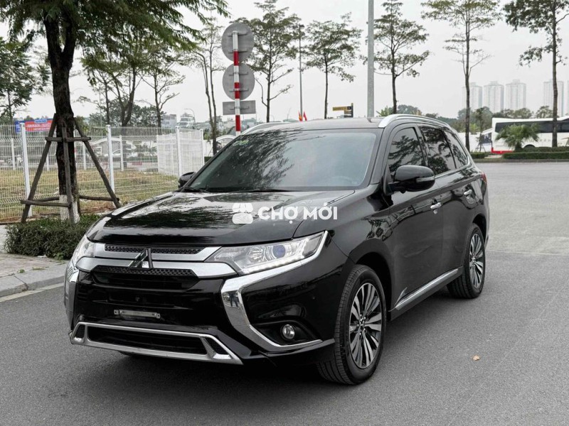 Cần Bán Mitsubishi Outlander 2022 CVT xe đẹp
