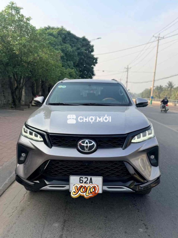 Toyota Fortuner 2022 legender 1 chủ xe đẹp zin rẻ