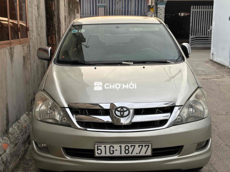 Toyota Innova 2006 G Vàng cát
