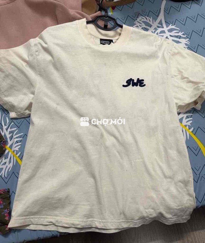 Áo thun SWE Trắng kem