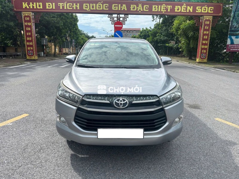 Toyota INNOVA 2.0E cuối 2018 số tay. Xe Đẹp
