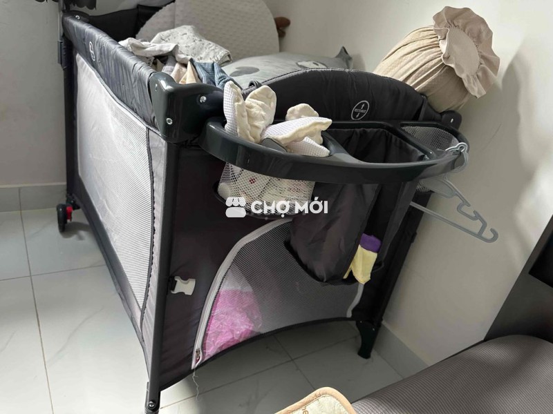 Cũi em bé nhựa trẻ sơ sinh