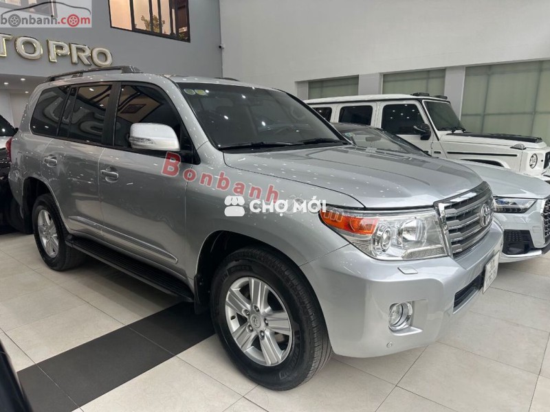 Toyota Land Cruiser VX 4.6 V8 2015