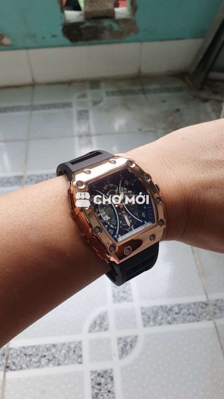 Đồng hồ đeo tay Nam dây cao su