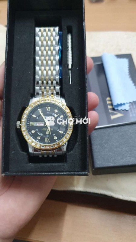 Đồng hồ đeo tay Nam Kim loại