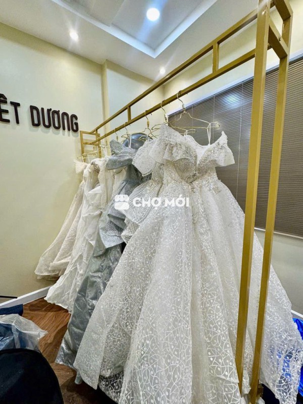 Váy cưới nữ đa dạng