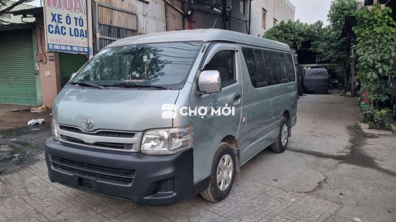 Toyota Hiace 2010