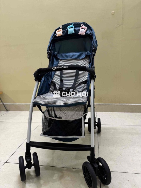 Thanh lý 3 món như hình : xe đẩy , nôi, ghế ngồi