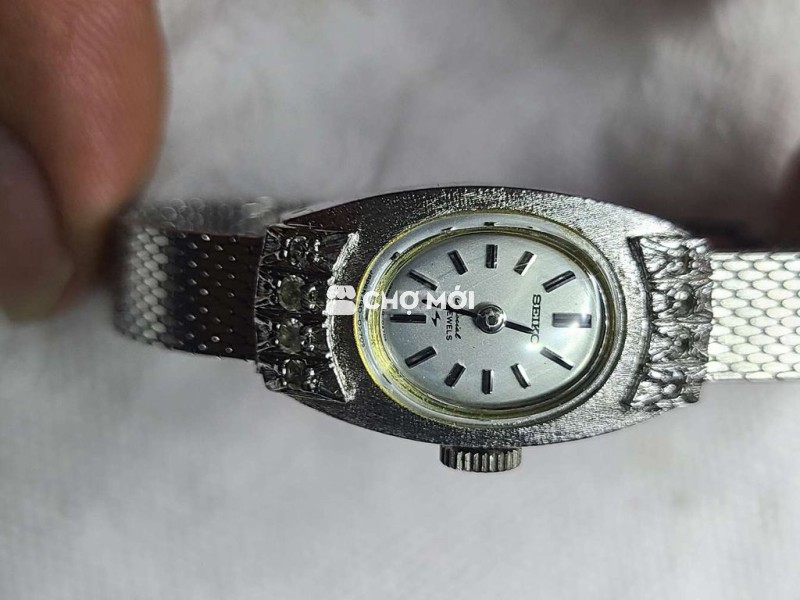 Đồng hồ Seiko nữ mạ vàng trắng
