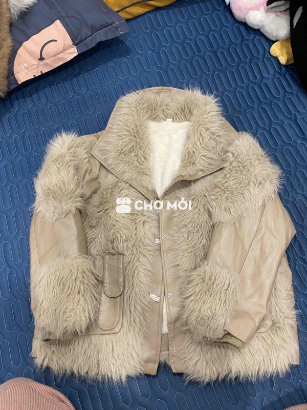 Áo khoác nữ lông da màu be