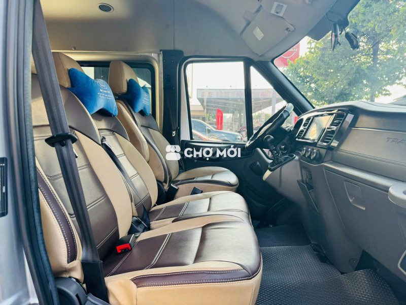 FORD TRANSIT VAN 6 CHỖ 2024_KO CẤM GIỜ CHẠY BẰNG B